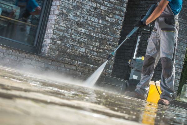 Storefront Pressure Washing in Novato
