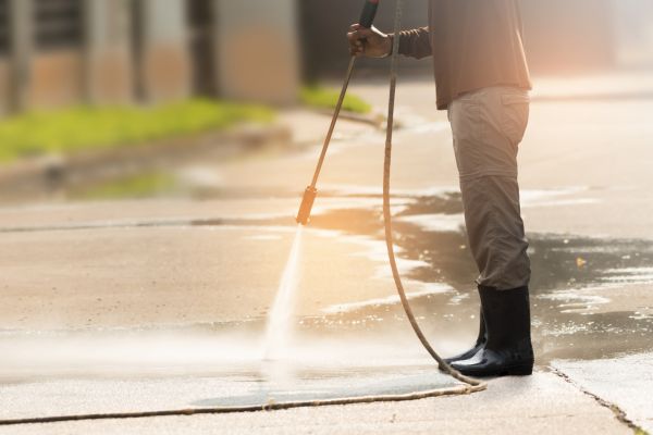 Cost of Residential Concrete Cleaning in Novato