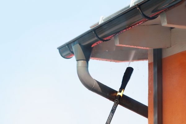 Cost of Eaves Power Washing in Novato