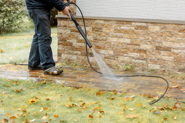 Cost of Residential Powerwashing in Novato